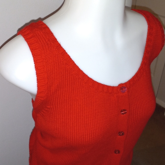 Viral Olivia Rodrigo red sweater vest large - Picture 5 of 8